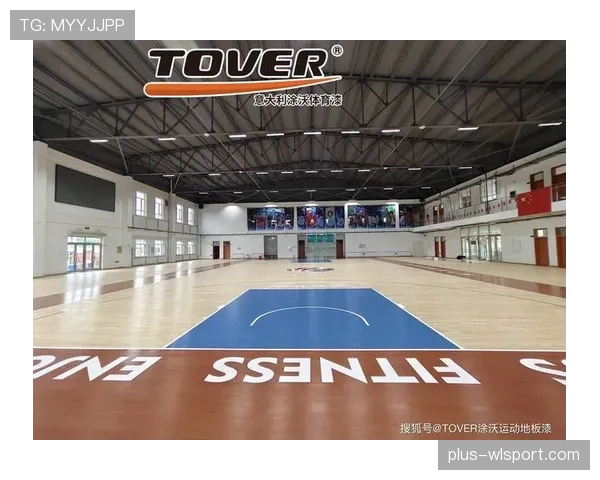 扎克拉文家里那个私人训练馆,连地板都是按比赛场馆一比一复刻的 扎克拉文家里那个私人训练馆,连地板都是按比赛场馆一比一复刻的